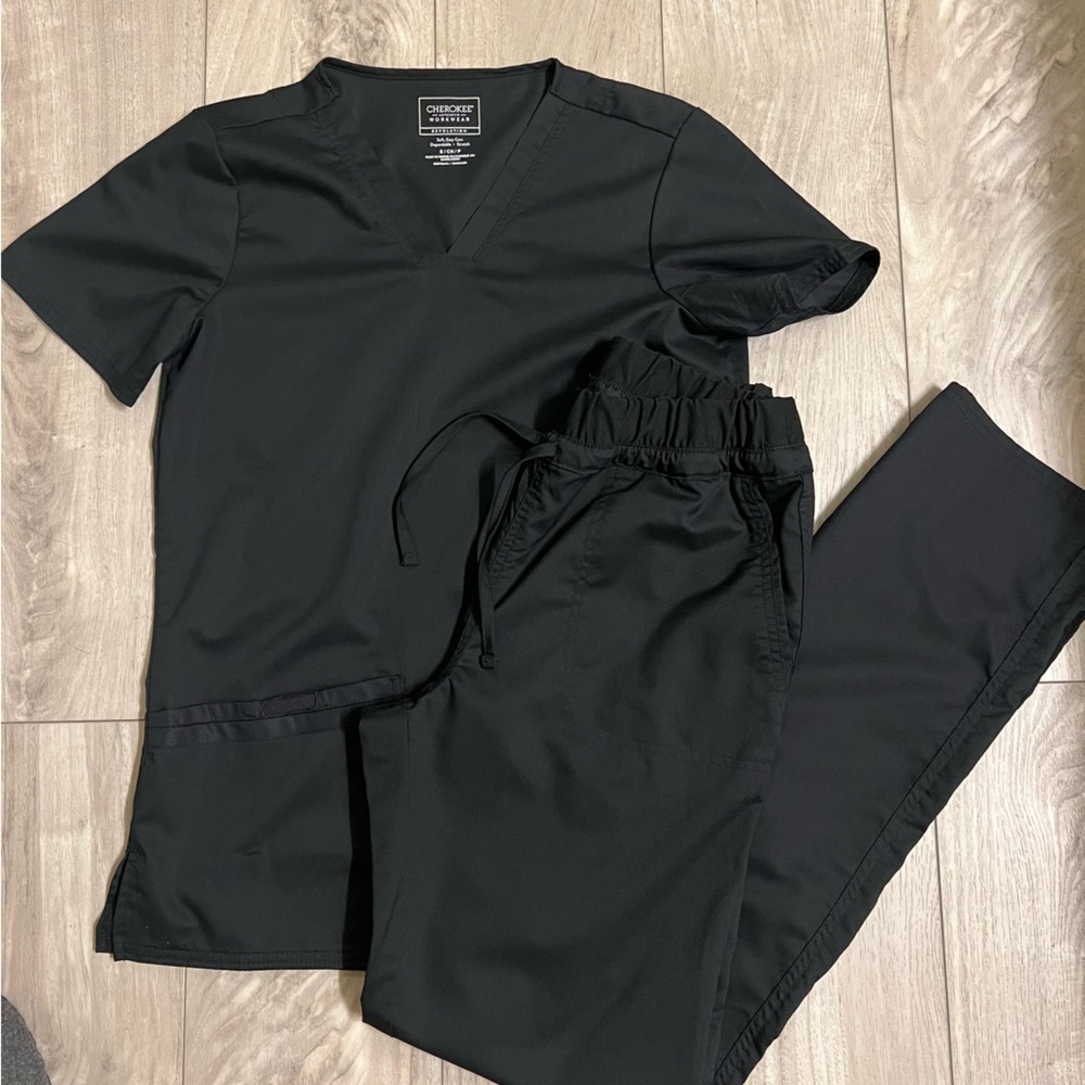 Womens black Cherokee scrub set small tall